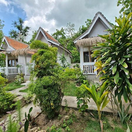 The Layar Homestay Batununggul Exterior foto