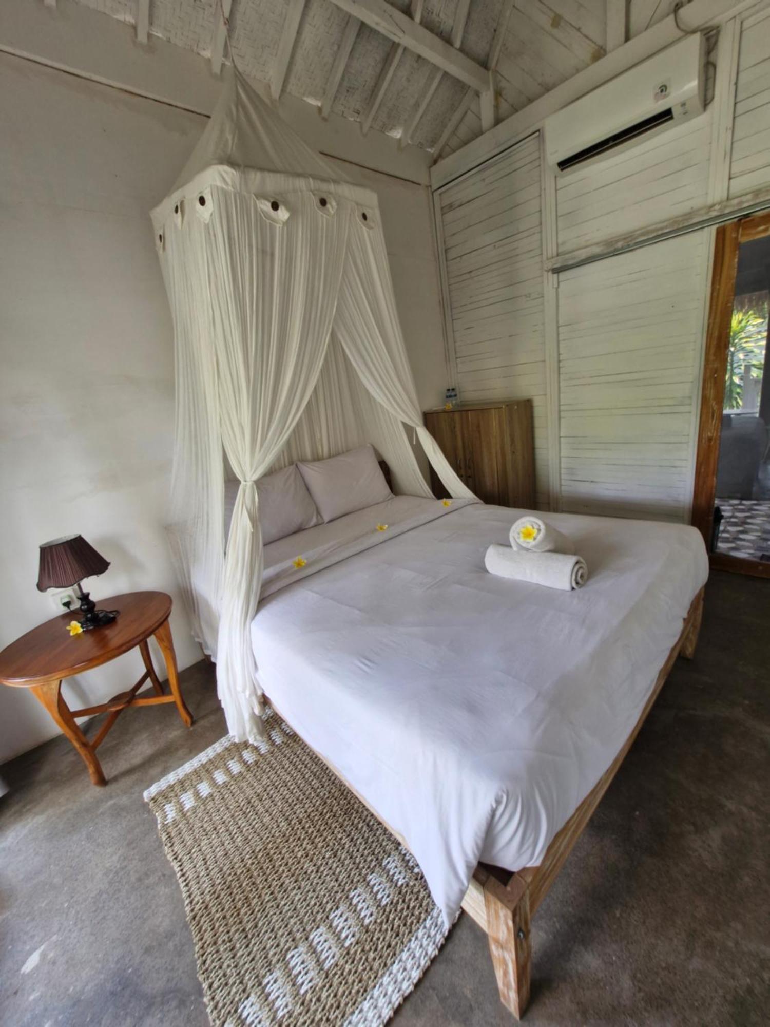 The Layar Homestay Batununggul Exterior foto
